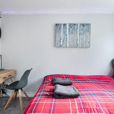 City Centre Stylish Apartment With Free Parking Единбург Екстериор снимка